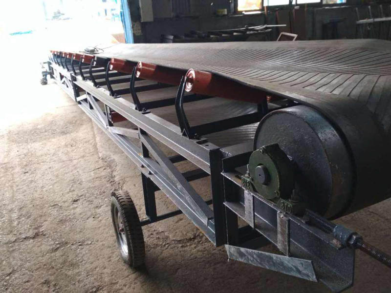 移動(dòng)皮帶輸送機(jī)